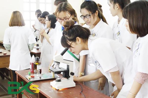 Thông báo xét tuyển trung cấp dược vừa học vừa làm