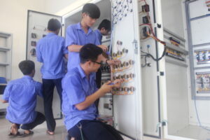 Vì sao ngành học trung cấp Điện công nghiệp đang thu hút sinh viên đăng ký 17