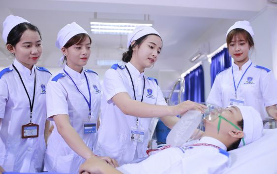 Tuyển sinh Trung cấp - Cao đẳng từ xa 61