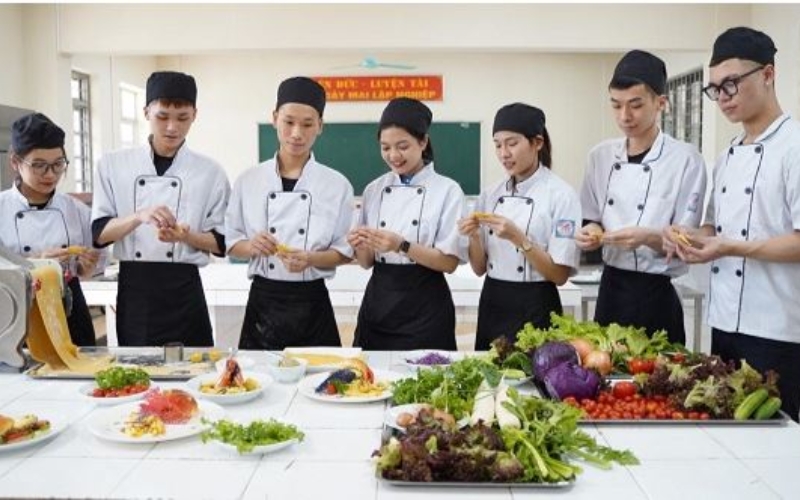 Xét tuyển Trung cấp Kỹ thuật chế biến món ăn mới nhật - Đào tạo từ xa - Nhận bằng chính quy 7 Mục tiêu đào tạo Trung cấp Kỹ thuật chế biến món ăn tại trường Trung Cấp Công Nghệ Bách Khoa