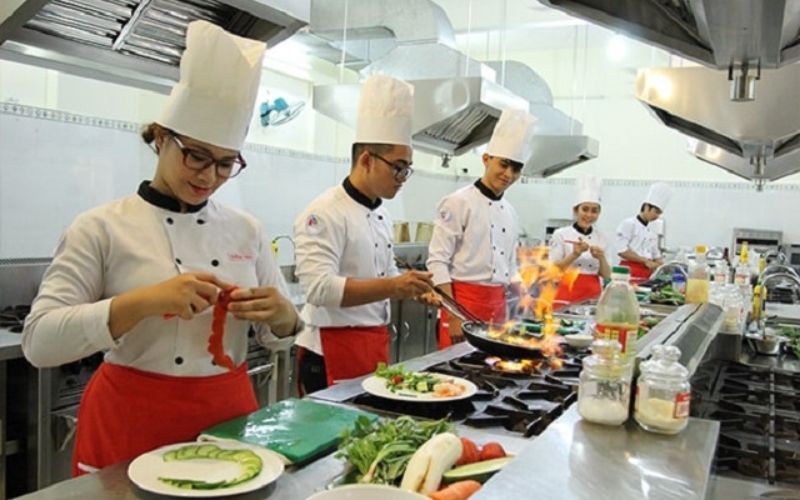 Xét tuyển Trung cấp Kỹ thuật chế biến món ăn mới nhật - Đào tạo từ xa - Nhận bằng chính quy 5 Tìm hiểu về Trung cấp Kỹ thuật chế biến món ăn