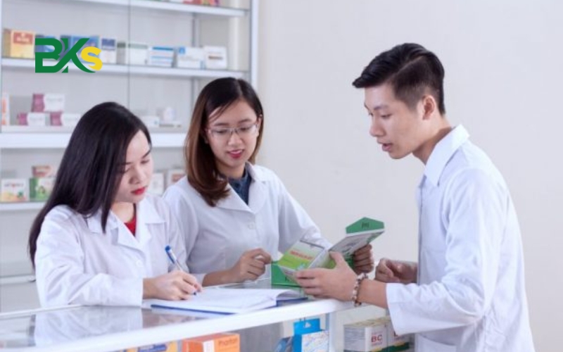 Tuyển sinh Trung cấp Dược vừa học vừa làm mới nhất 16 Trung cấp Dược phù hợp với những ai