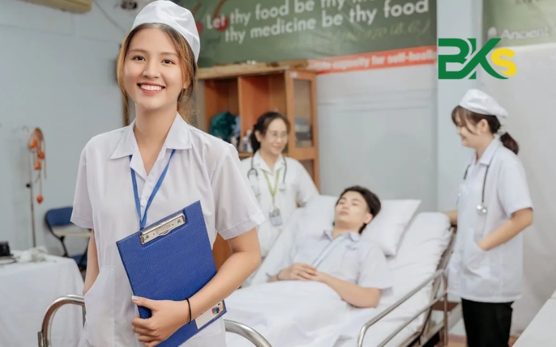 Tại sao nên học Cao đẳng Y sĩ đa khoa năm 2025 18 Tại sao nên chọn Cao đẳng Y sĩ đa khoa năm 2025