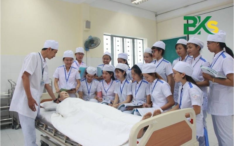 Lớp học Trung cấp Điều dưỡng trực tuyến mới nhất 11 Thời gian học Trung cấp Điều dưỡng