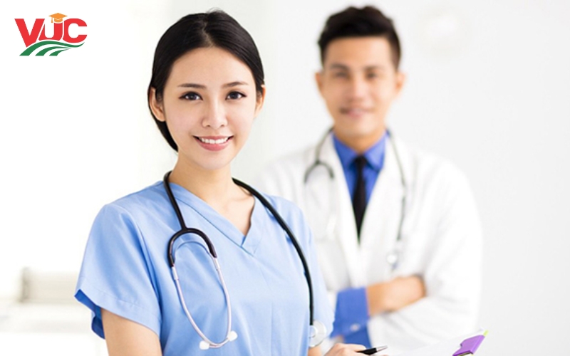 Học văn bằng 2 Trung cấp Điều dưỡng ở đâu uy tín?