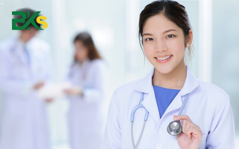 Có nên học Cao đẳng Y sĩ đa khoa năm 2025 không? 6 Chương trình khung Cao đẳng Y sĩ đa khoa