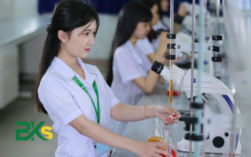 Giá trị văn bằng 2 Trung cấp Dược như thế nào? 6 Giá trị văn bằng 2 Trung cấp Dược