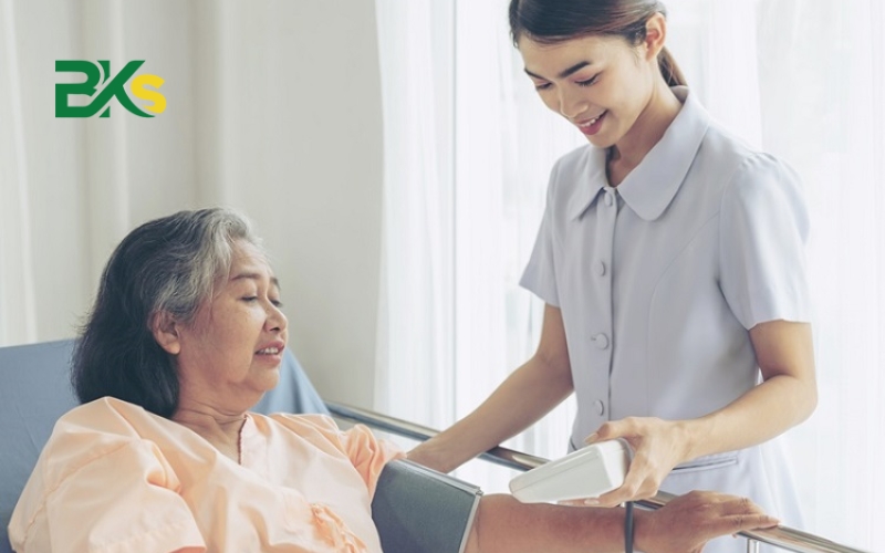 Điểm chuẩn Cao đẳng Điều dưỡng là bao nhiêu? Thi khối nào? 4 Mục tiêu đào tạo Cao đẳng Điều dưỡng