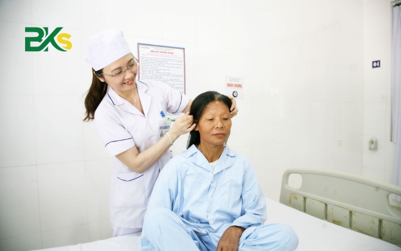 Học văn bằng 2 Trung cấp Điều dưỡng ở đâu uy tín? 7 Thông tin tuyển sinh văn bằng 2 Trung cấp Điều dưỡng