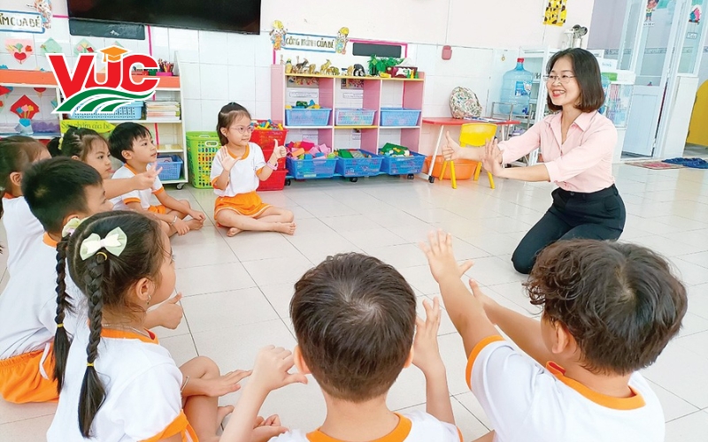 Ai phù hợp học Cao đẳng Sư phạm Mầm non?