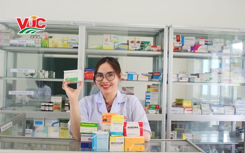 Bằng Trung cấp Dược vừa học vừa làm có giá trị gì? 6 Bằng Trung cấp Dược vừa học vừa làm có giá trị không?