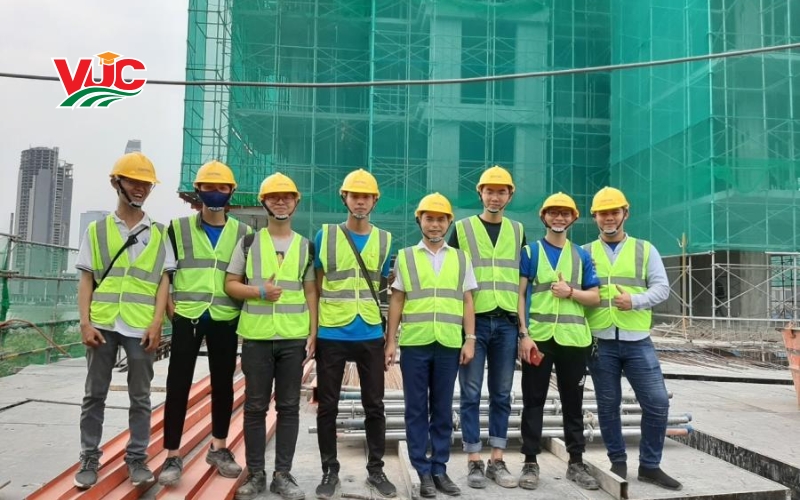 Có nên học Trung cấp nghề Kỹ thuật Xây dựng? 7 Thong tin tuyen sinh Trung cấp nghề kỹ thuat xây dựng