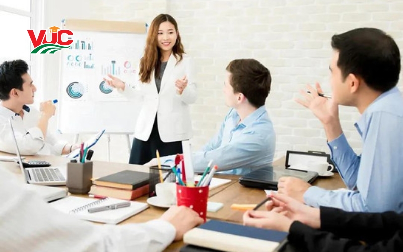 Tuyển sinh Trung cấp Quản trị kinh doanh online mới nhất 7 Thông tin tuyển sinh Trung cấp Quản trị kinh doanh online