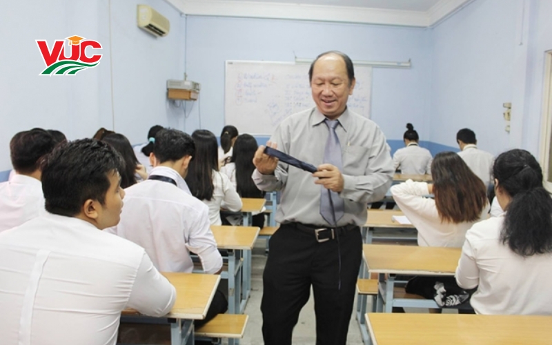 Chương trình học Trung cấp Nghiệp vụ Nhà hàng online