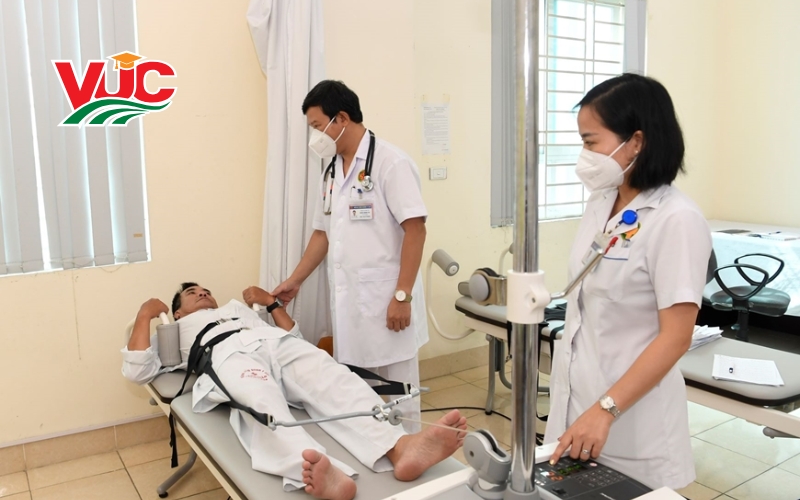 Thời gian học Trung cấp Y học cổ truyền là bao lâu? 6 Chương trình khung trung cấp Y học cổ truyền