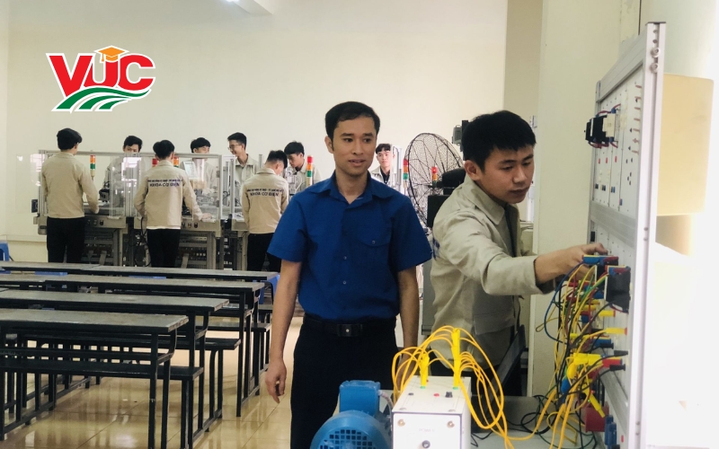 Chương trình học Trung cấp Điện Công nghiệp