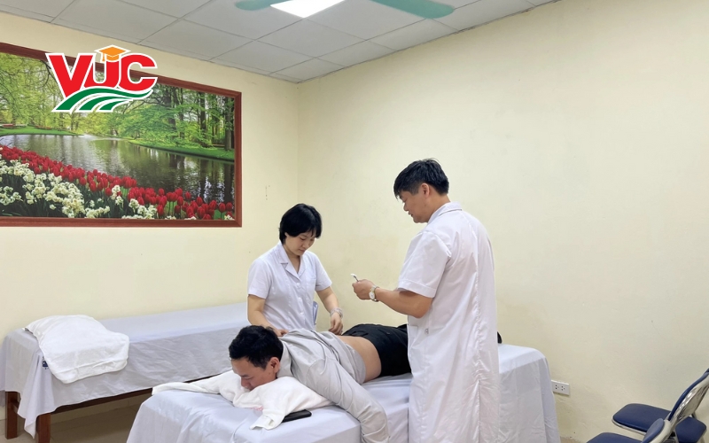 Thông tin tuyển sinh văn bằng 2 Trung cấp Y học cổ truyền 