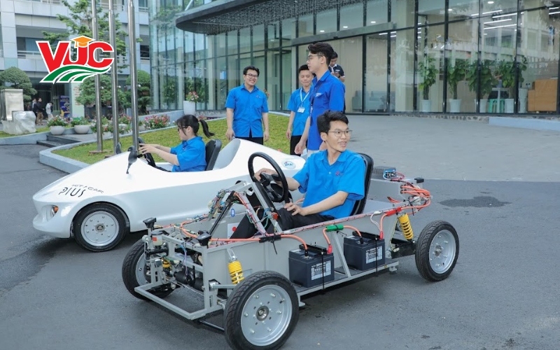 Thông tin tuyển sinh Công nghệ Ô tô