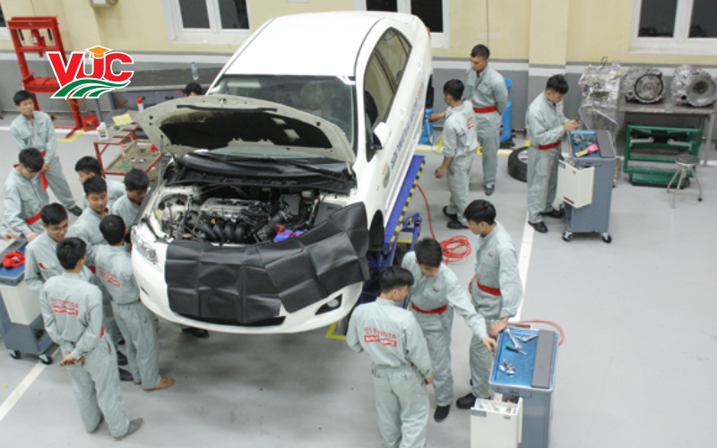 Thông tin tuyển sinh Công nghệ Kỹ thuật Ô tô