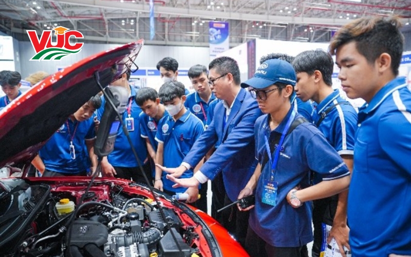 Khóa đào tạo: Công nghệ ô tô chuẩn Bộ chuẩn chất lượng 6 Khóa đào tạo Công nghệ Ô tô chuẩn bộ tại Trung cấp Bách Khoa Việt Úc