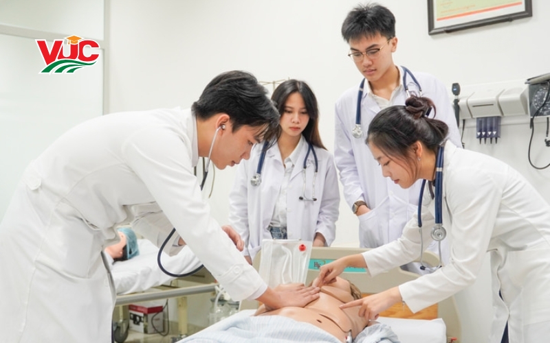 Điểm tuyển Cao đẳng Y sĩ đa khoa năm 2026 6 Cao đẳng Y sĩ đa khoa tại Trung cấp Bách Khoa Việt Úc