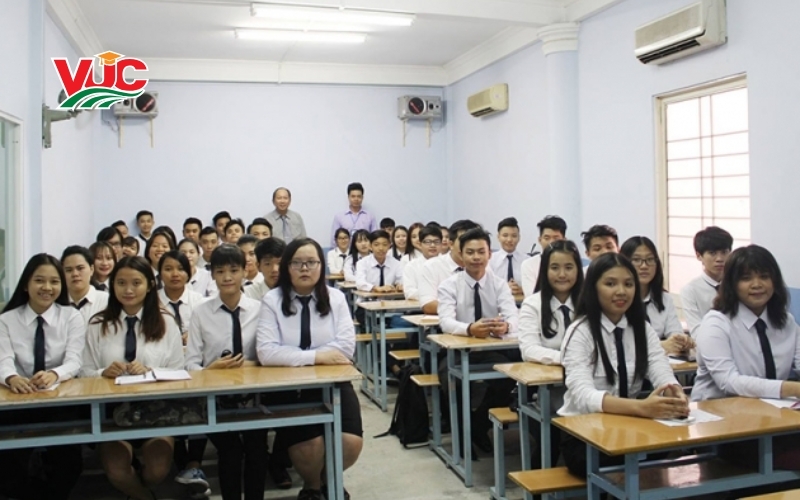 Thông tin tuyển sinh Trung cấp Nghiệp vụ nhà hàng