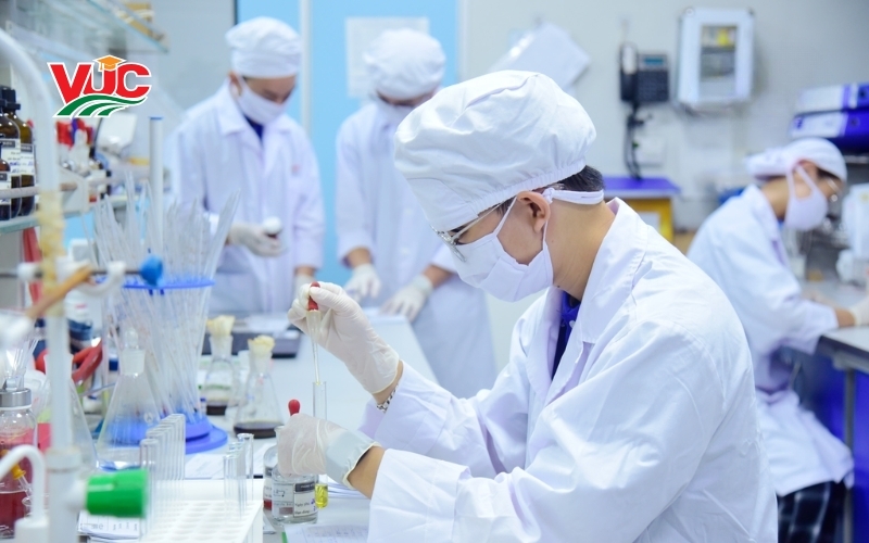 Học văn bằng 2 Trung cấp Dược có phải thi tuyển không? Học ở đâu uy tín? 5 Học văn bằng 2 Trung cấp Dược có phải thi tuyển không?