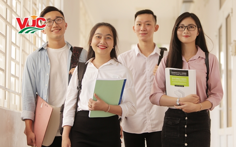 Tại sao nên chọn hệ từ xa thay vì học tập trung?