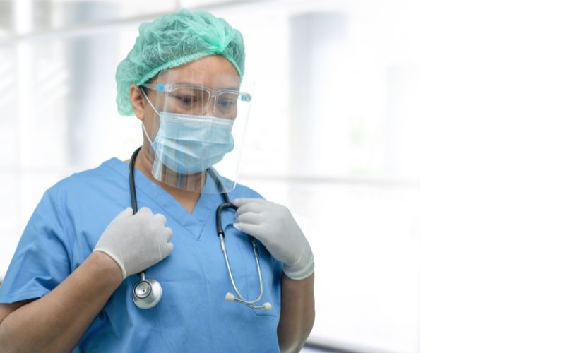 Bằng Trung cấp Điều dưỡng từ xa có thi biên chế được không? 6 Tại sao người đi làm nên chọn lấy bằng Trung cấp Điều dưỡng từ xa?