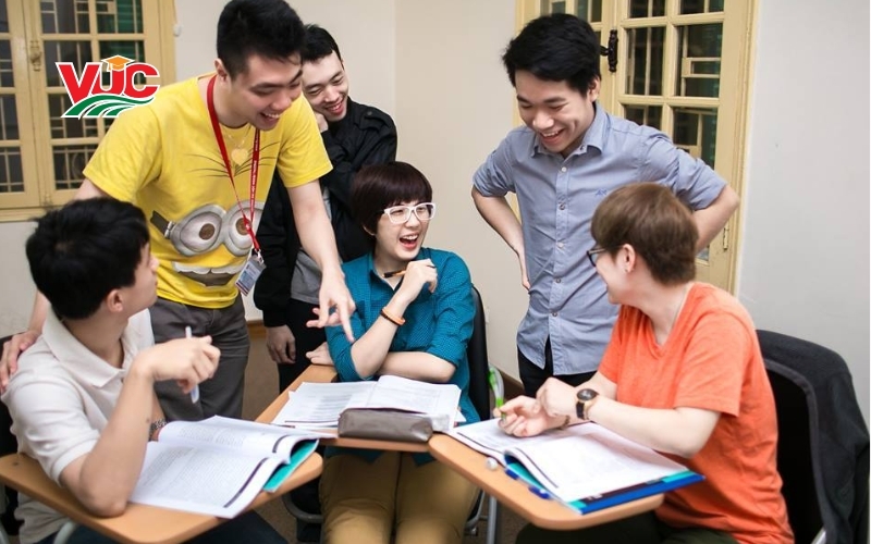 Học Văn bằng 2 Tiếng Nhật đào tạo từ xa như thế nào khi lịch trình đi làm dày đặc?