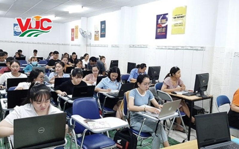 Học Cao đẳng Quản trị doanh nghiệp vừa và nhỏ tại Trung cấp Bách Khoa Việt Úc