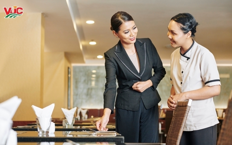 Thông tin khóa đào tạo Cao đẳng Quản trị khách sạn mới nhất 2 Những ai nên đăng ký xét tuyển Cao đẳng Quản trị khách sạn?