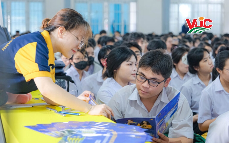 Đăng ký học trường Cao đẳng học cuối tuần ở đâu uy tín? 7 Đăng ký học hệ Cao đẳng học cuối tuần uy tín tại Trường trung cấp bách khoa việt úc
