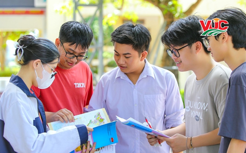 Khóa đào tạo Cao đẳng học ngoài giờ hành chính 5 Lớp cao đẳng học ngoài giờ hành chính vận hành ra sao?