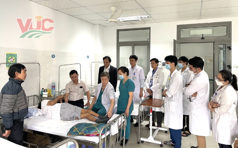 Thời gian học liên thông ngành y học cổ truyền lên bác sĩ mất bao lâu?