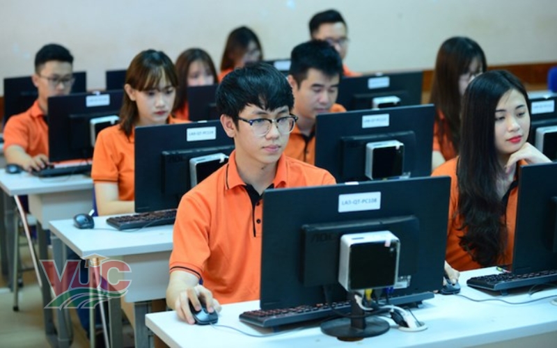 Thông tin tuyển sinh xét học bạ ngành Công nghệ Thông tin