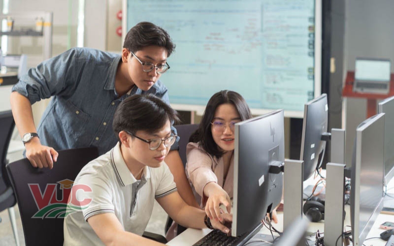 Giá trị thực chiến khi chọn xét học bạ ngành Công nghệ Thông tin