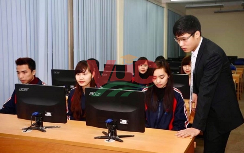 Bằng Quản trị doanh nghiệp vừa và nhỏ online phù hợp với ai?
