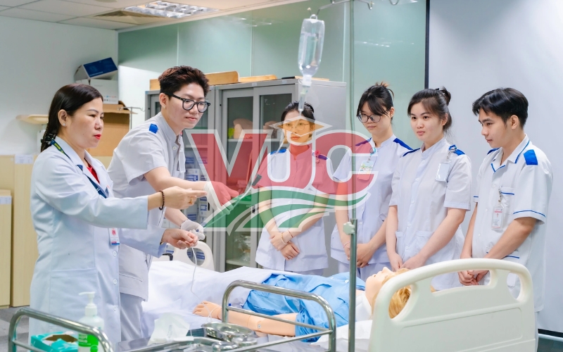 Văn bằng 2 trung cấp điều dưỡng học từ xa vận hành ra sao?