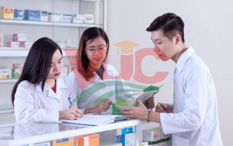 Có nên học Dược sĩ online? Học online được cấp bằng không? 5 Hình thức học Dược sĩ Online là gì?