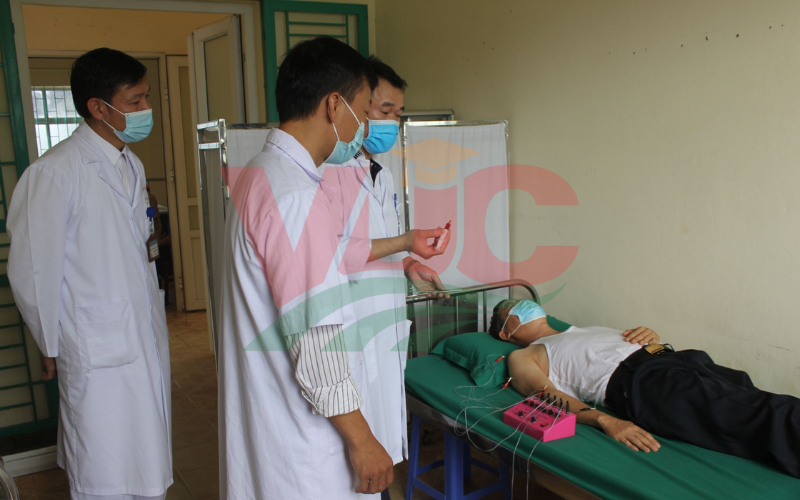 Học Trung cấp Y học cổ truyền Online có phải đến trường không?