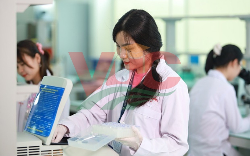 U30 mới học Trung cấp Dược thì có quá trễ không